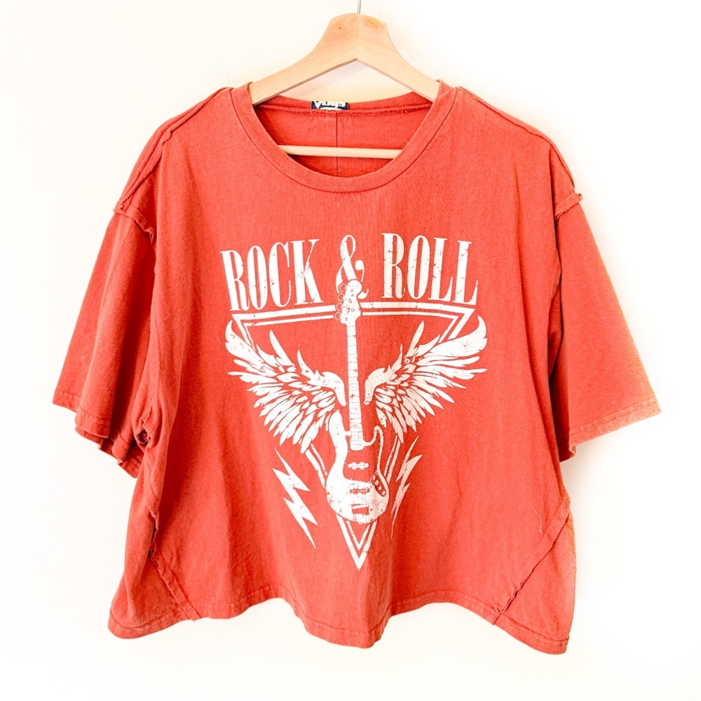 ⭐️ Arula Rust Graphic Tee